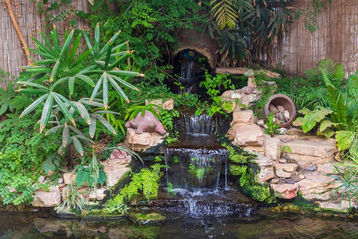 Small Corner Yard Waterfall Pond Idea 7